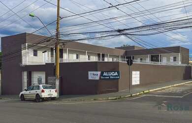 Imagem: A kitnet possui 1 Dormitório, 1 Banheiro, 1 Vaga na garagem