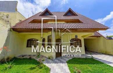 Imagem: A casa possui 4 Dormitórios, 5 Banheiros, 5 Vagas na garagem