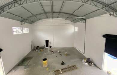 Imagem 2: Galpão em avenida comercial Jd São Vicente em frente ao Cartorio