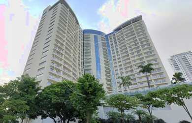 Imagem: O depósito possui 2 Vagas na garagem e 45m² de Área e está