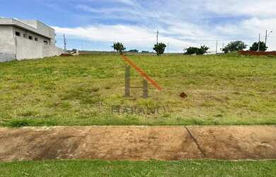 Imagem: O terreno possui 299m² de Área e está localizado em Jardim