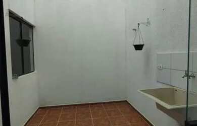 Imagem: O apartamento possui 3 Dormitórios, 1 Banheiro, 66m² de Área