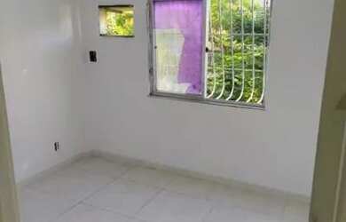 Imagem: O apartamento possui 3 Dormitórios, 1 Banheiro, 1 Vaga na garagem