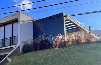 Imagem: A casa em condomínio possui 3 Dormitórios, 4 Banheiros, 4