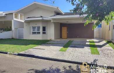 Imagem: A casa em condomínio possui 3 Dormitórios, 3 Banheiros, 4