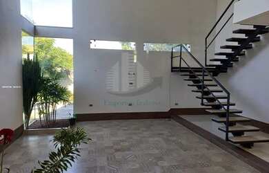 Imagem: A casa em condomínio possui 3 Dormitórios, 3 Banheiros, 5