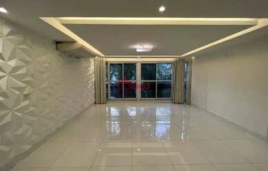 Imagem: O apartamento na cobertura possui 4 Dormitórios, 1 Banheiro