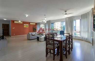 Imagem: O apartamento possui 4 Dormitórios, 4 Banheiros, 1 Vaga na