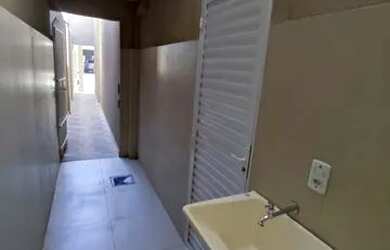 Imagem: A casa em condomínio possui 3 Dormitórios, 3 Banheiros, 3