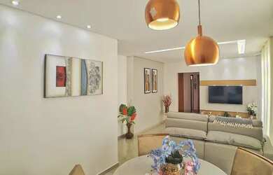 Imagem: O apartamento possui 3 Dormitórios, 1 Banheiro, 2 Vagas na