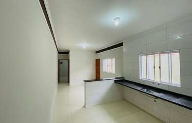 Imagem 7: Linda casa com piscina pé na areia novinha próximo à plataforma de...