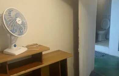 Imagem 2: Alugo kitnet em Barueri. Guarda roupa