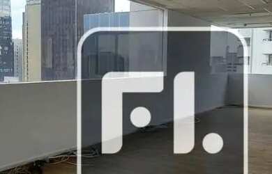 Imagem: O depósito possui 5 Vagas na garagem, 200m² de Área e está