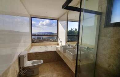 Imagem 14: Casa para locação, 4 quartos, 2 suítes e 2 semi, DCE, quintal, ótimo acabamento, linda vis