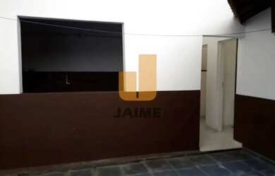 Imagem: O depósito possui 450m² de Área e está localizado em República