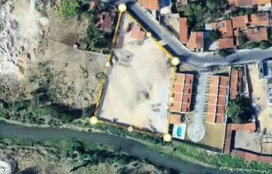 Imagem: O terreno possui 4343m² de Área e está localizado em Antônio