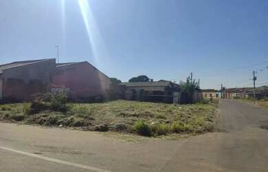 Imagem: O terreno possui 407m² de Área e está localizado em Jardim