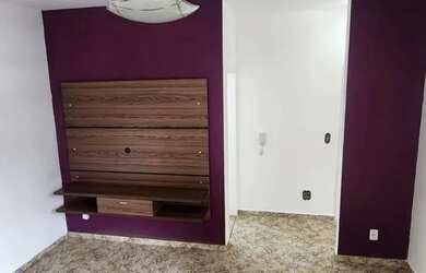 Imagem: O apartamento possui 3 Dormitórios, 1 Banheiro, 1 Vaga na garagem