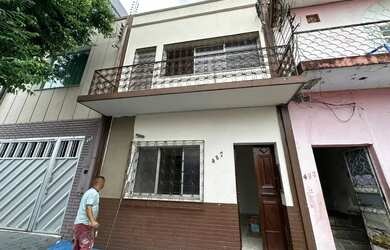 Imagem: A casa possui 3 Dormitórios, 3 Banheiros e 70m² de Área e