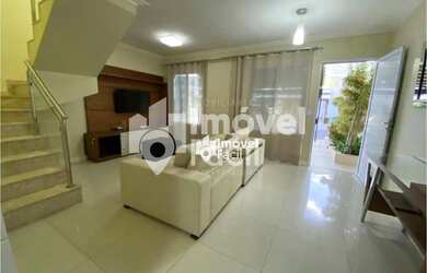 Imagem: A casa em condomínio possui 3 Dormitórios, Imóvel mobiliado