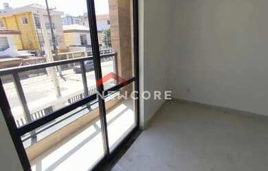 Imagem: A casa possui 3 Dormitórios, 5 Banheiros, 2 Vagas na garagem