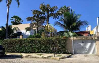 Imagem: A casa possui 4 Dormitórios, 4 Banheiros e 544m² de Área