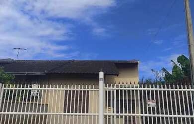 Imagem: A casa possui 2 Dormitórios, 1 Banheiro, 106m² de Área e