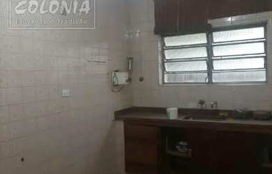 Imagem: A casa possui 3 Dormitórios, 3 Banheiros, 2 Vagas na garagem