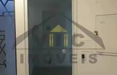 Imagem: O depósito possui 3 Vagas na garagem, 89m² de Área e está