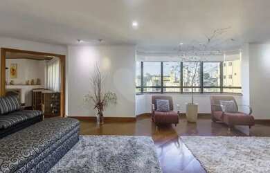 Imagem: O apartamento possui 4 Dormitórios, 5 Banheiros, 3 Vagas na