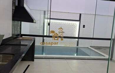 Imagem: Casa à Venda com 160m², 3 Dormitórios e Piscina em Peruíbe