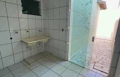 Imagem: A casa possui 3 Dormitórios, 2 Banheiros, 157m² de Área e