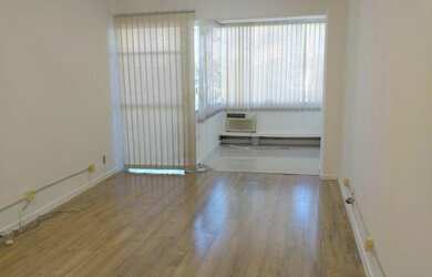 Imagem: O depósito possui 43m² de Área e está localizado em Barra