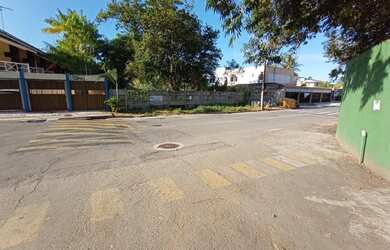 Imagem 9: Terreno em Patamares. 1-0m² de Área