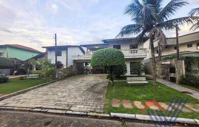 Imagem: O apartamento possui 5 Dormitórios, 5 Banheiros, 5 Vagas na