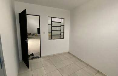 Imagem 5: Galpão em avenida comercial Jd São Vicente em frente ao Cartorio