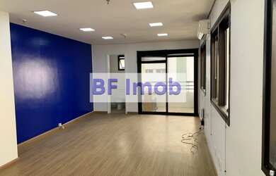 Imagem: O depósito possui 1 Vaga na garagem, 50m² de Área e está