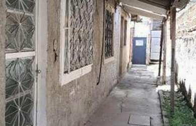 Imagem: A casa possui 1 Dormitório, 2 Banheiros, 40m² de Área e