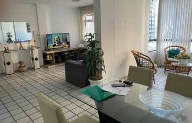 Imagem: O apartamento possui 4 Dormitórios, 4 Banheiros, 2 Vagas na