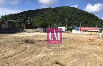 Imagem: O terreno possui 2243m² de Área e está localizado em Balneário