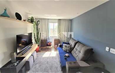 Imagem: O apartamento possui 3 Dormitórios, 1 Banheiro, 2 Vagas na