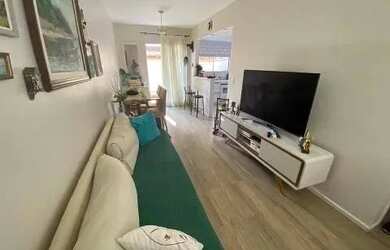 Imagem 2: Casa em Santa Maria. Imóvel mobiliado, Varanda, 220m² de Áreae2 Vagas...