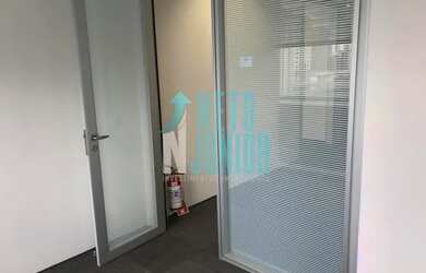 Imagem: O depósito possui 3 Vagas na garagem, 90m² de Área, Imóvel