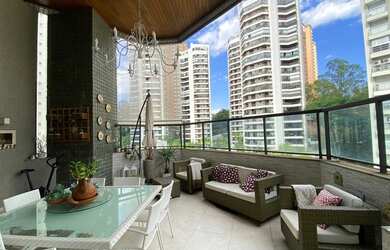 Imagem: O apartamento possui 4 Dormitórios, 5 Banheiros, 3 Vagas na