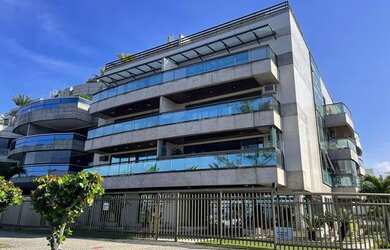 Imagem: O apartamento na cobertura possui 5 Dormitórios, 5 Banheiros