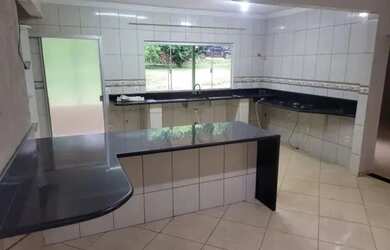 Imagem: A casa possui 3 Dormitórios, 1 Banheiro, 85m² de Área e