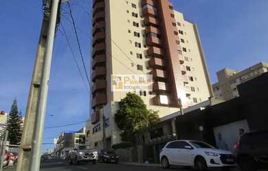 Imagem: O apartamento possui 3 Dormitórios, 1 Banheiro, 2 Vagas na