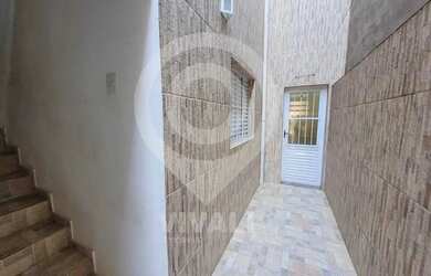 Imagem: A casa possui 1 Dormitório, 1 Banheiro e 45m² de Área e está