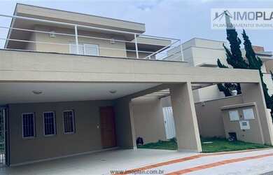 Imagem: A casa em condomínio possui 3 Dormitórios, 4 Banheiros, 4