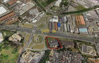 Imagem: O depósito possui 15.575m² de Área e está localizado em